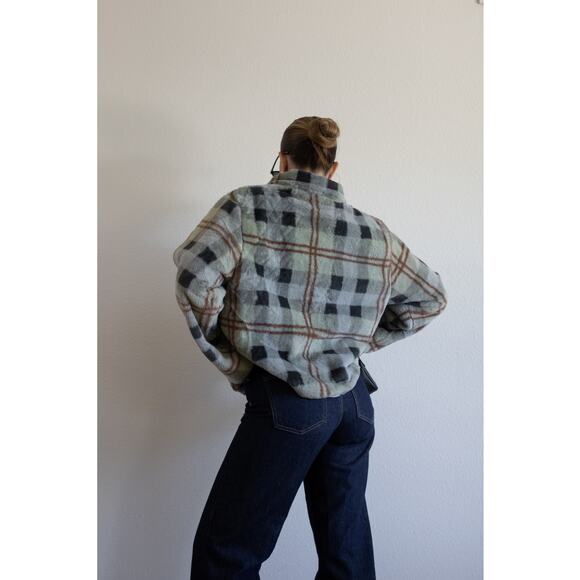 ACOA Size Medium Plaid Faux Fur Jacket - Picture 3 of 6